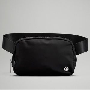 Lululemon Athletica Everywhere Belt Bag